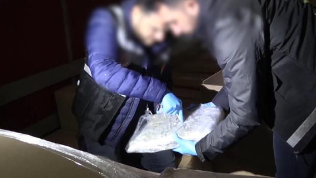 Kapıkule ve İpsala gümrük kapılarında 525 kilo esrar ele geçirildi