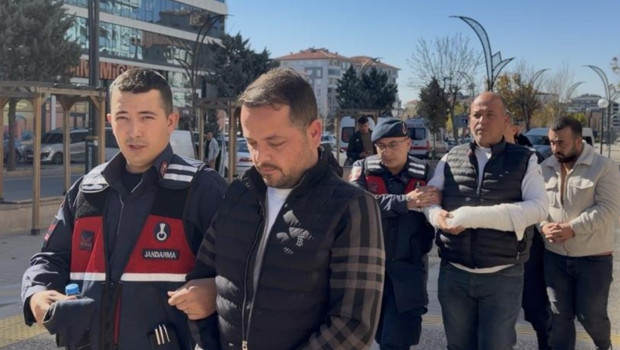 Polise yumruklu saldırıda 3 şahıs tutuklandı