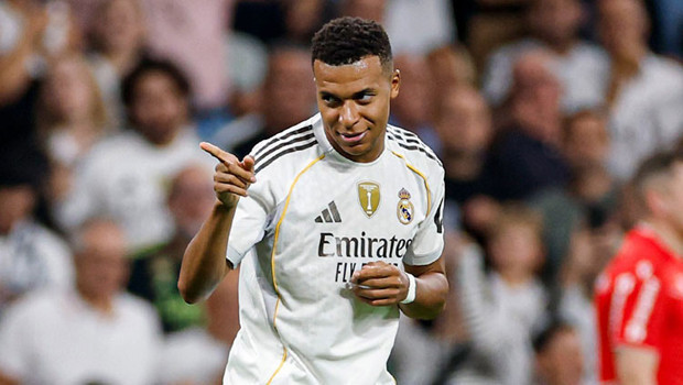 Mbappe, 'Avrupa Altın Ayakkabı' ödülünü aldı