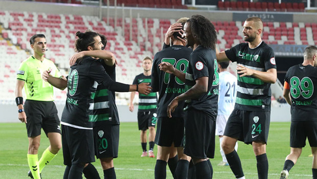 Serikspor, Adana Demirspor'u 4 golle geçti!
