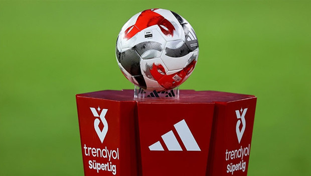 Süper Lig'de bugün 3 maç var!