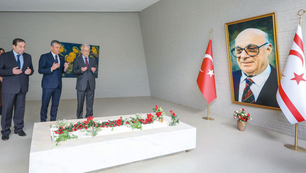 Özel CHP heyetiyle Lefkoşa’da