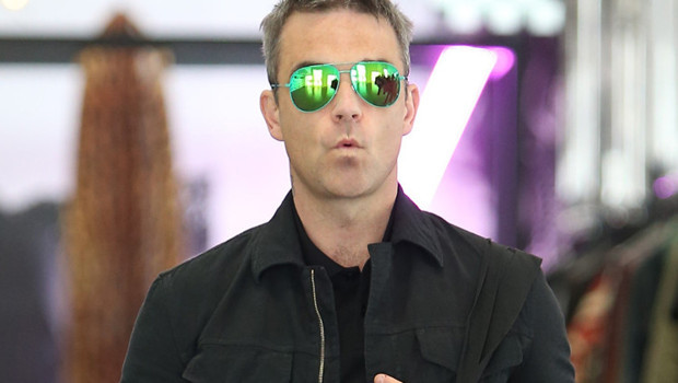 Ünlü şarkıcı kilo verme iğnelerinin bedelini ağır ödedi: Her an kör olabilirim!