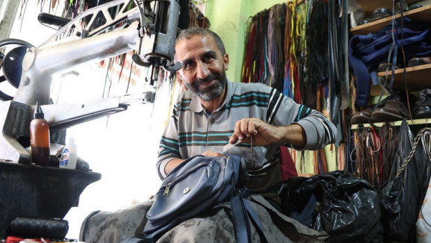 Videosu viral olan ayakkabı boyacısı: Her yıl tatile giderim