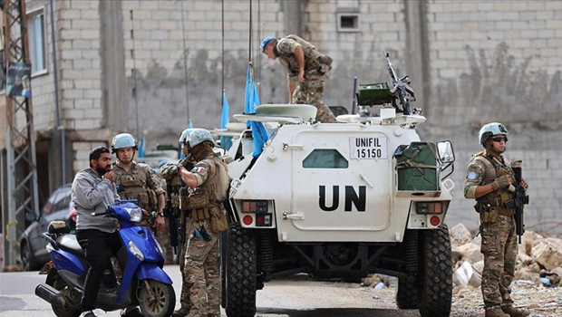 İsrail ordusu, BM'ye bağlı UNIFIL askerlerine ateş açtı