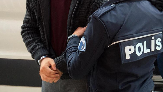 Sosyal medya hesaplarından silahlı paylaşım yapan 9 şüpheli gözaltına alındı