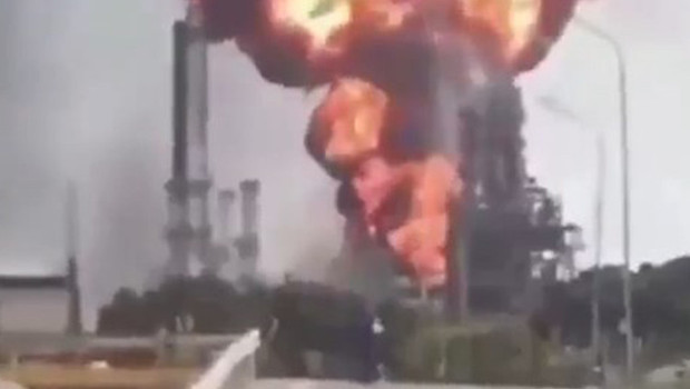 Venezuela’da petrol tesisinde patlama: Çalışanlar tahliye edildi