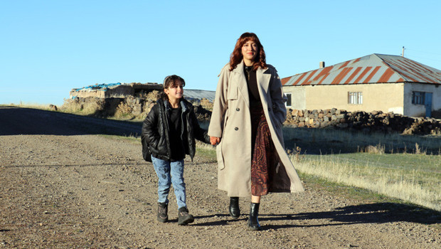 Sedanur öğretmenin tek öğrencisiyle sevgi dolu eğitim yolculuğu