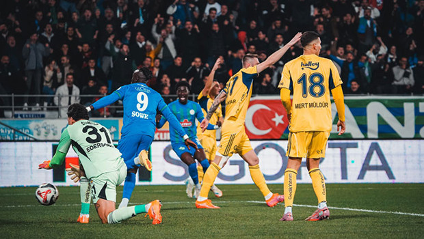 Fenerbahçe'nin belalısı Ali Sowe!