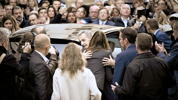 Sarkozy cezaevi anılarını yazdı... 20 gün hapis yattı