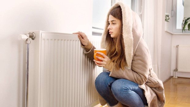 ‘Eşini soğukta bırakan’ kocaya hapis cezası