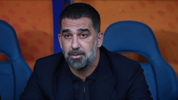 Arda Turan'dan çağrı: 'Bu savaş bitsin artık'