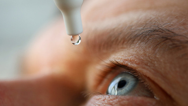 Gözleri ‘şaşı’ yapmak zararlı mı?