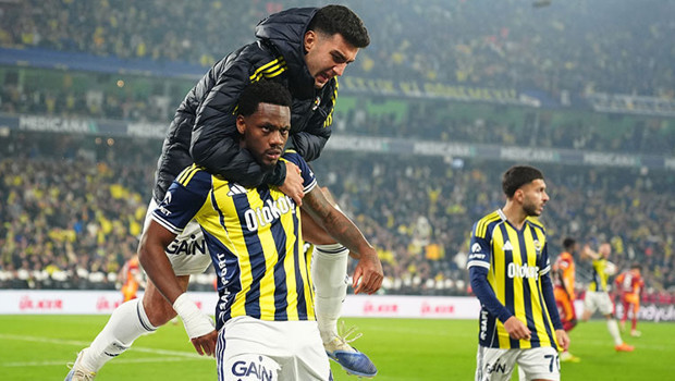 Süper Lig'in 8. harikası Fenerbahçe!