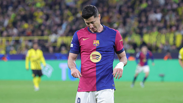 Fenerbahçe ile anılan Lewandowski için Barcelona'dan karar çıktı!