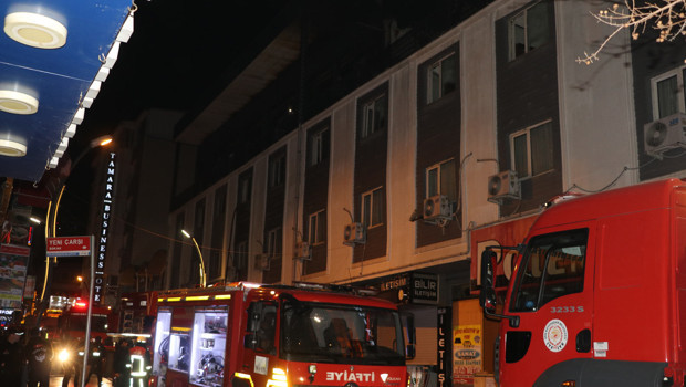 Van'da otelin restoran kısmında yangın paniği