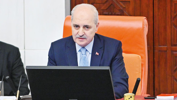 Bütçede hem jest hem atışma