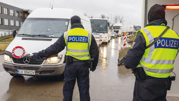 Avrupa’da insan hakları göç baskısı altında