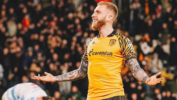 Hull City, Wrexham'ın 9 maçlık serisine son verdi