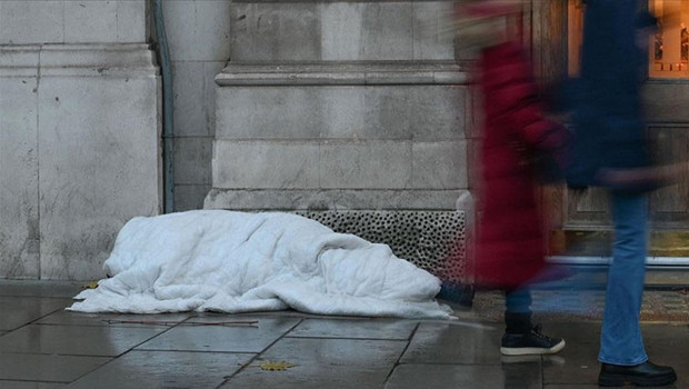 Londra'da evsiz sorunu büyüyor: Her 18 kişiden 1'i
