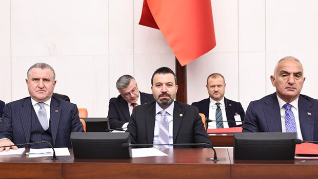 Bakan Bak: 1 milyon öğrencimizi yurtlarımızda ağırlıyoruz