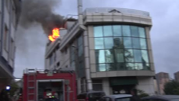 Son dakika... Ataşehir'de otelde yangın