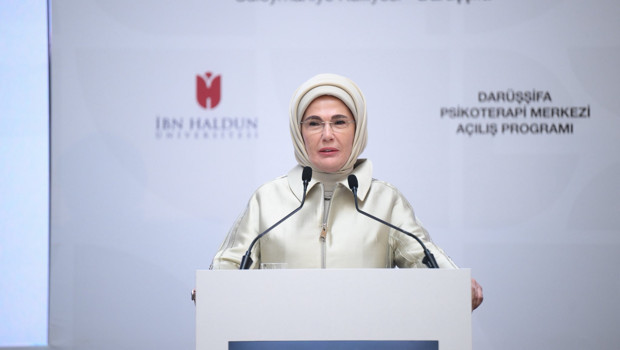 Emine Erdoğan, İHÜ İPAM Darüşşifa Psikoterapi Merkezi'nin açılışına katıldı