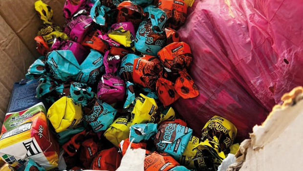 Rengarenk paketlerde ölüm tuzağı... Çocukları zehirleyeceklerdi