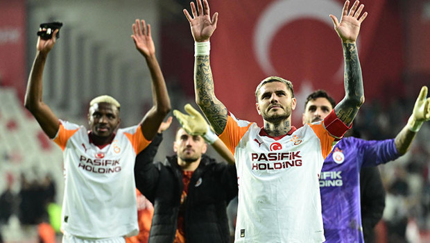 Galatasaray'ın Antalyaspor maçını usta isimler yazdı: Osimhen Afrika Kupası'na gitse de 'buradayım' dedi!