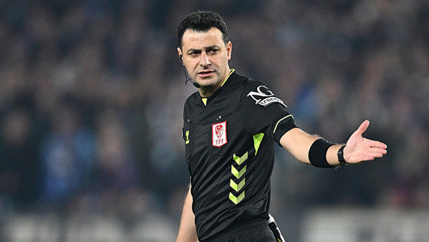 Trabzonspor-Beşiktaş maçında çok konuşulan hakem kararları: El Bilal Toure çılgına döndü! Orkun Kökçü için kırmızı kart beklentisi...