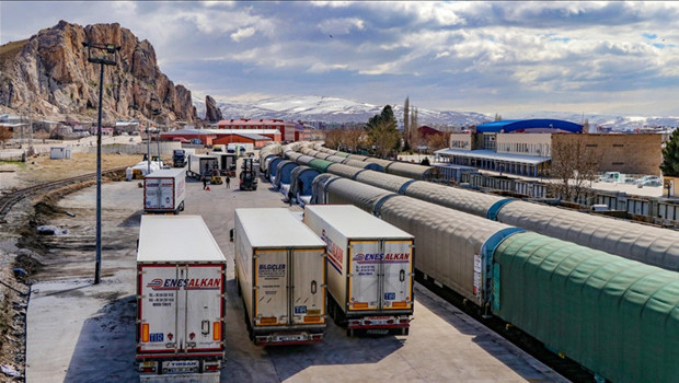 Türkiye'nin de dahil olduğu Kuzey-Güney Koridoru projesinde kritik görüşme