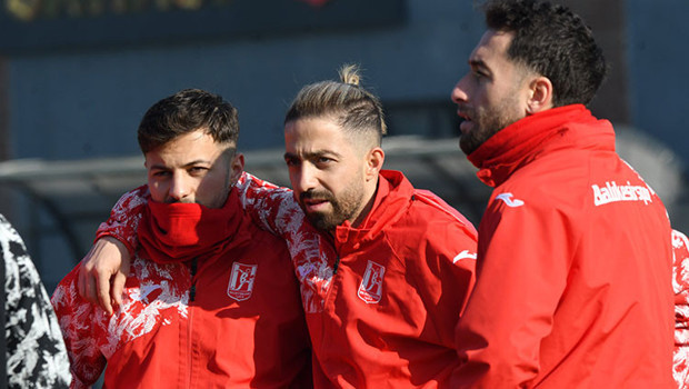 Balıkesirspor, Eskişehirspor önünde