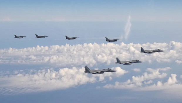 Japonya'dan Çin ve Rusya uçaklarına 'gözdağı' tepkisi: 'Savaş uçaklarını havalandırdık'