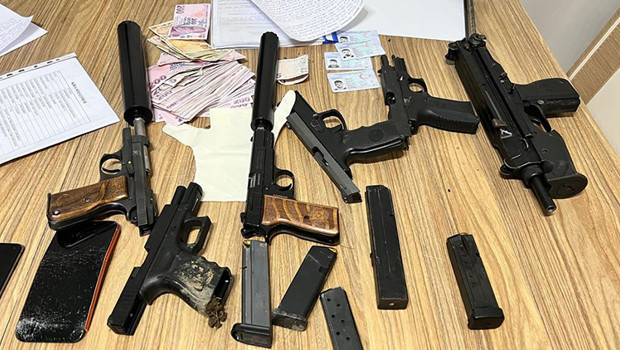 İstanbul'da "Çirkinler" silahlı suç örgütüyle bağlantılı 7 şüpheli tutuklandı