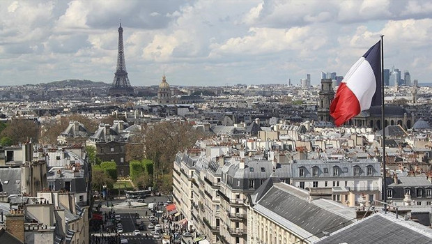 Türk vatandaşlarına Fransa'ya seyahat uyarısı