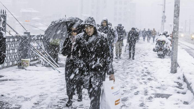 Prof. Dr. Orhan Şen'den kar müjdesi: Yeni yıla kar ile girebiliriz | İstanbul'a yılbaşında kar yağacak mı?