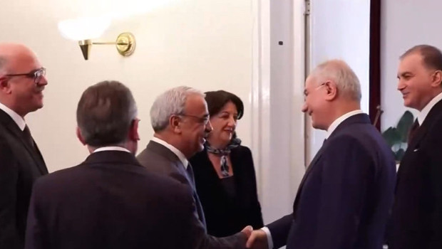 Son dakika... DEM Parti heyeti, AK Parti'yi ziyaret ediyor