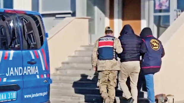 2 haftada 50 FETÖ’cü tutuklandı