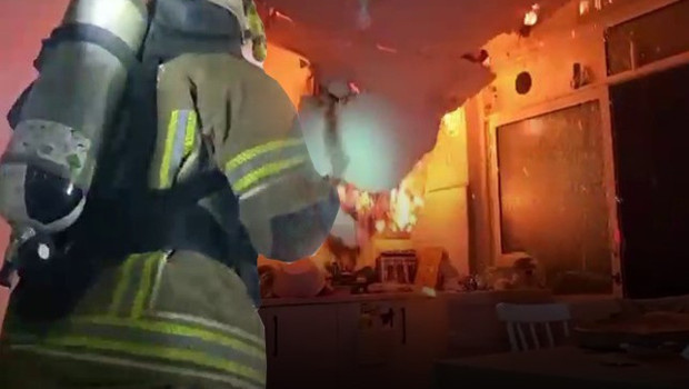 Yangında tavan çöktü, itfaiye ekipleri ölümden döndü... Yaşananlar kameraya yansıdı