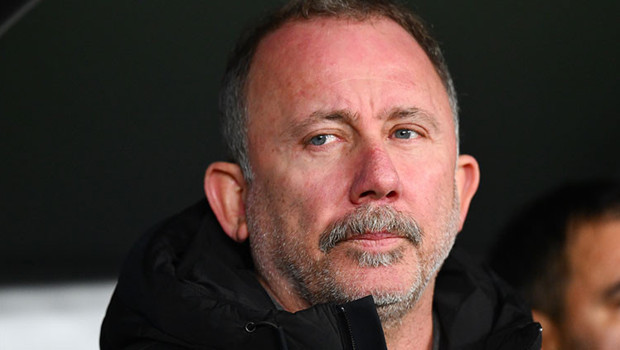 Sergen Yalçın'dan hakem serzenişi: 'Bize kırmızı kart, rakibe uyarı!'