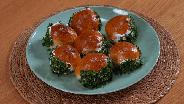 Sakallı poğaça tarifi (Videolu)