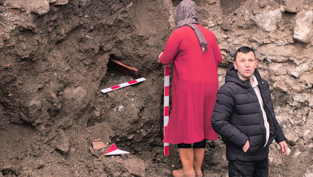 Site inşaatının temel kazısında büyük keşif! Çalışma durduruldu, ekipler inceleme yaptı