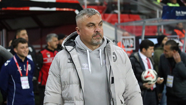 Samsunspor'da Thomas Reis'ten sözleşme açıklaması!