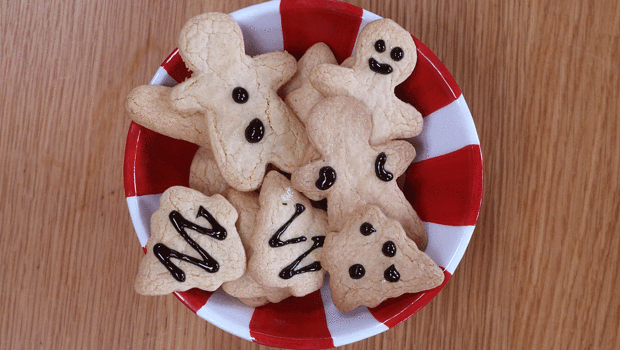 Glutensiz yılbaşı kurabiyesi tarifi (Videolu)