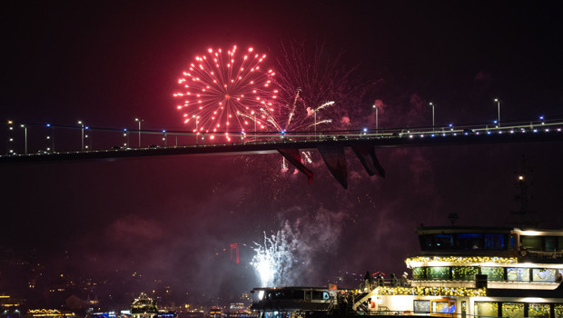 Türkiye'nin dört bir yanında yeni yıl coşkusu
