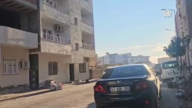 İki kız kardeş evlerinde ölü bulundu