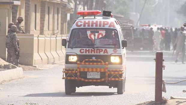 [Hurriyet ]Suicide attack with IED: The vehicle carrying workers was the target