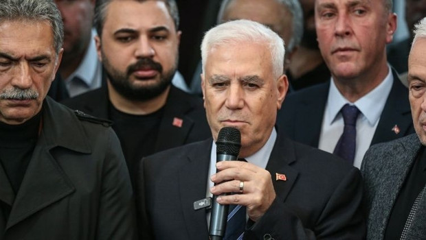 Bursa Belediye Başkanı Bozbey'e saldırı girişimi