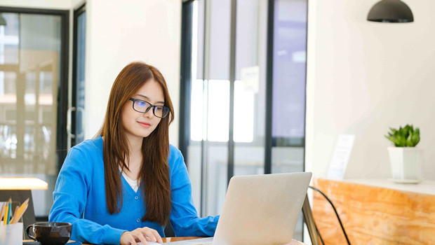 Yükseköğretim mezunları iş gücüne katılımda zirvede