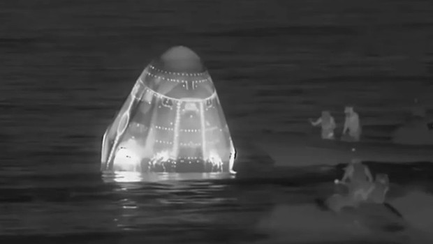 Uzay İstasyonunda Tarihi Tıbbi Tahliye: Astronotlar Dönüş Yolunda!